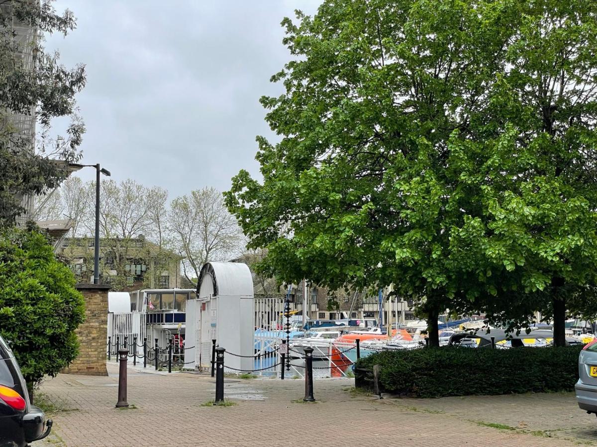 Surrey Docks Se16 Near Canada Water N Easy Access Canary Wharf London Exterior photo